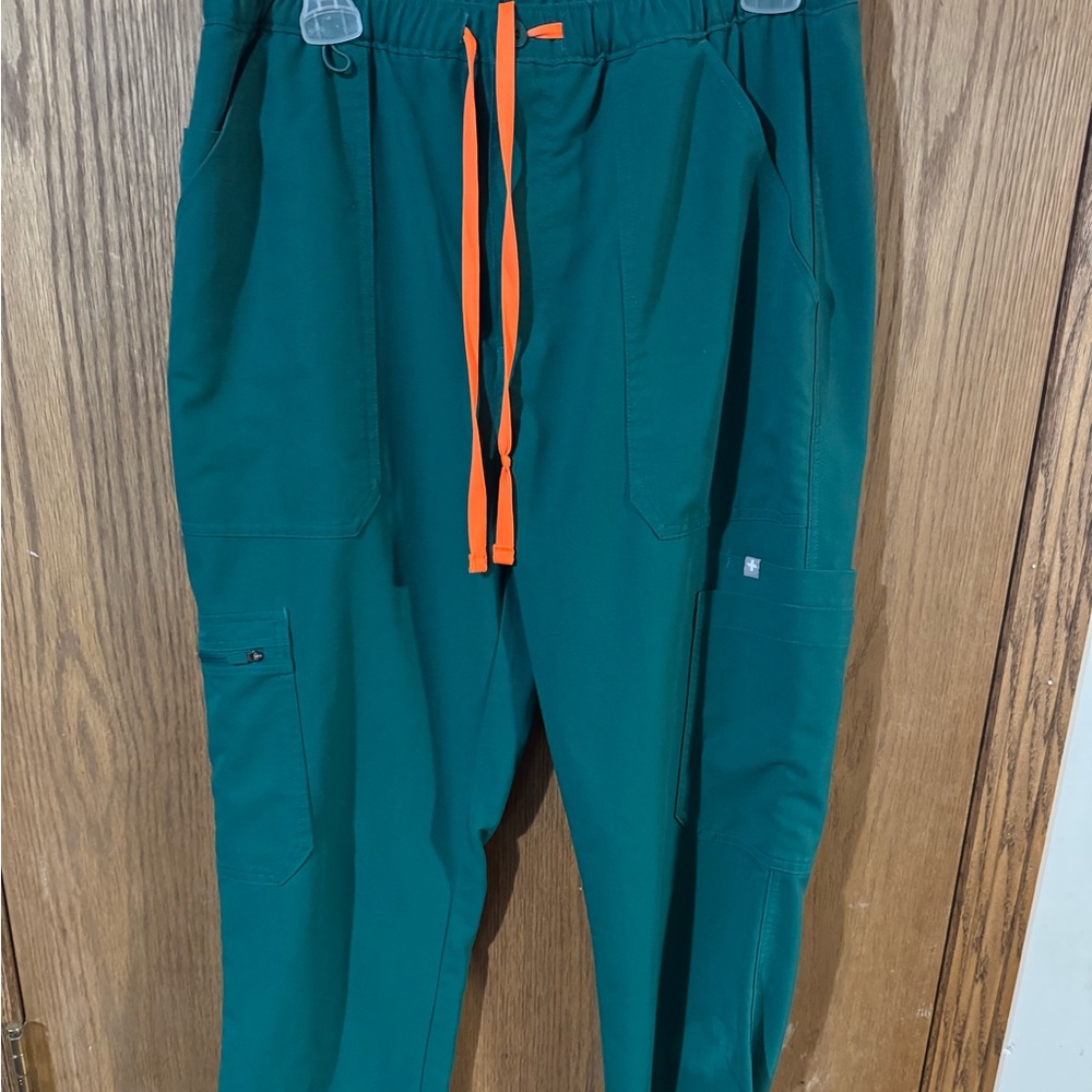 Medium Tall green Figs scrub pants (3 available)